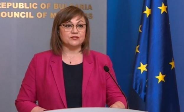 Работата невъзможна. Нинова удари парламента